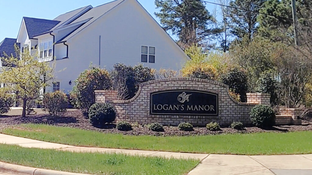 Logans Manor entrance sign